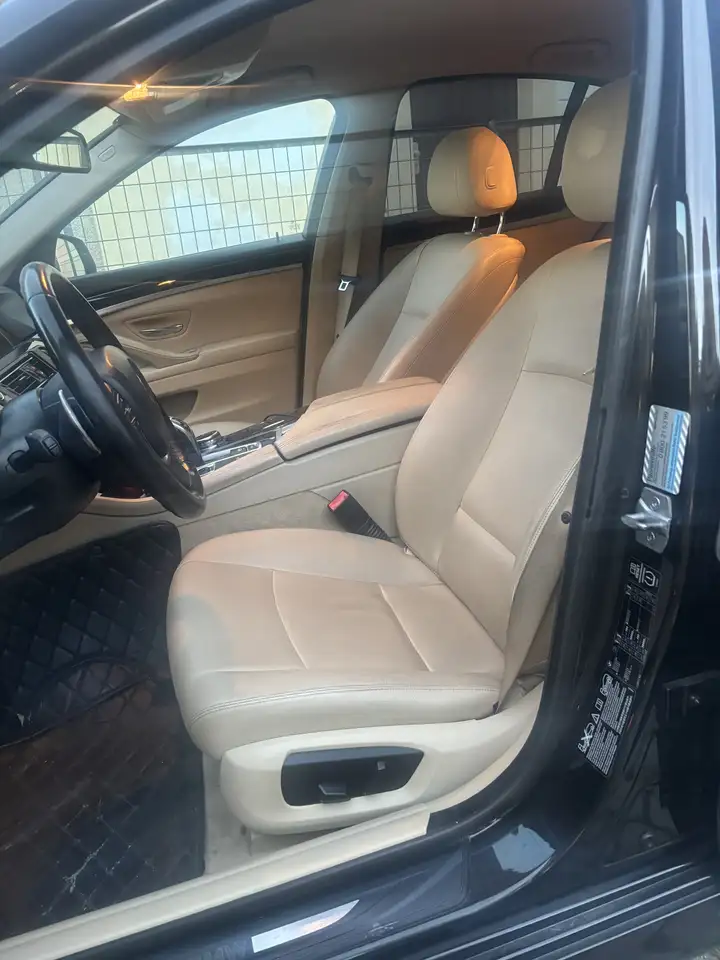 BMW 525