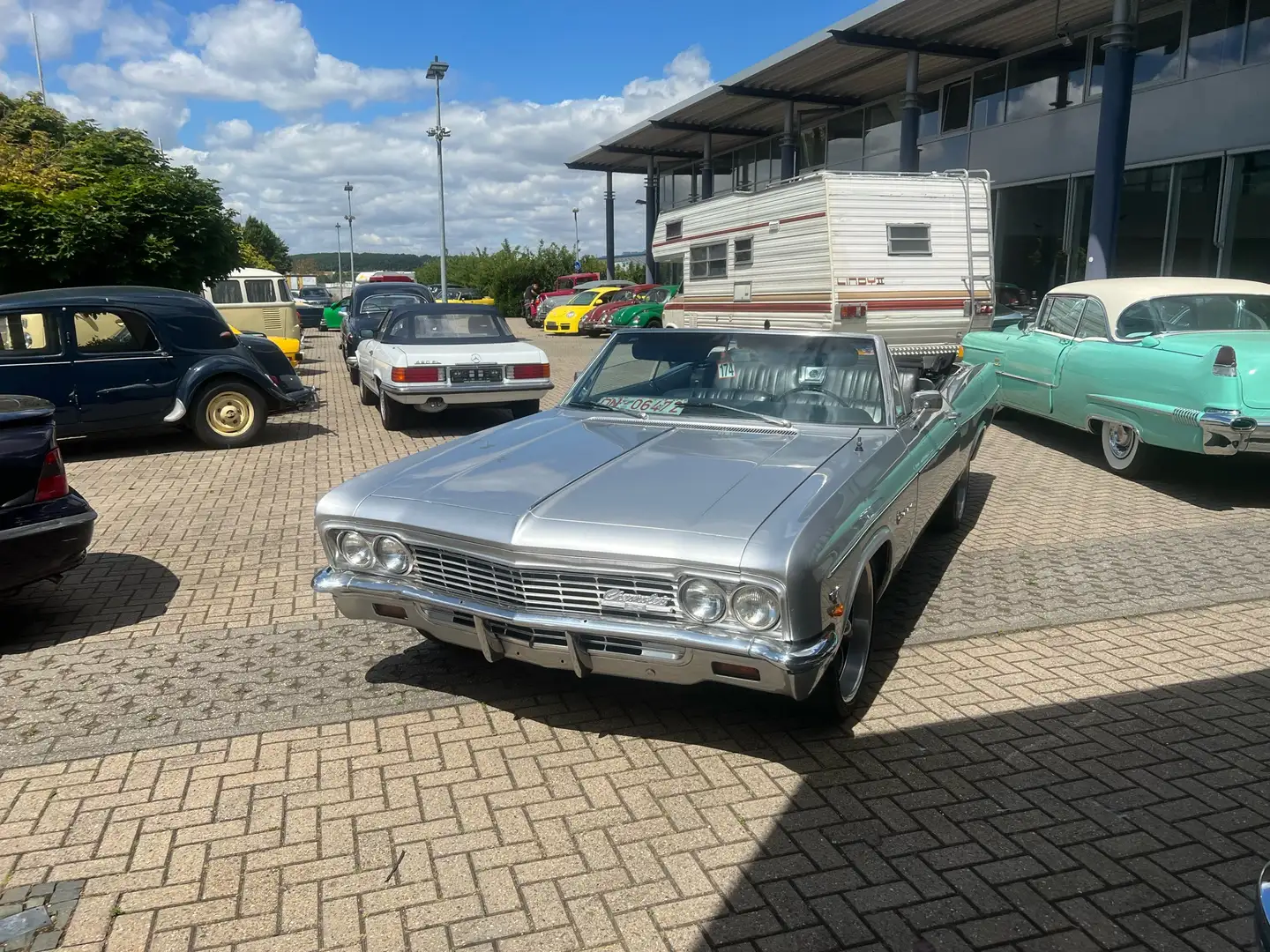 Chevrolet Impala V8 Cabriolet - 1