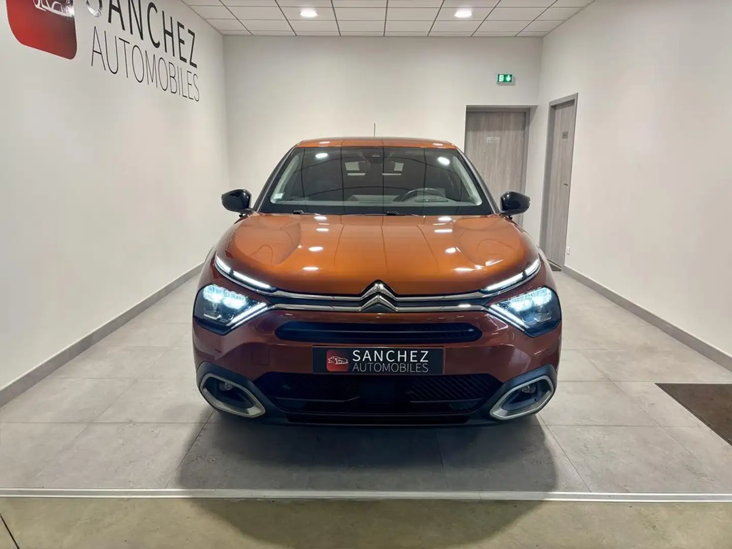 Citroen C4 III 1.2 PURETECH 130 FEEL PACK Brun - 2