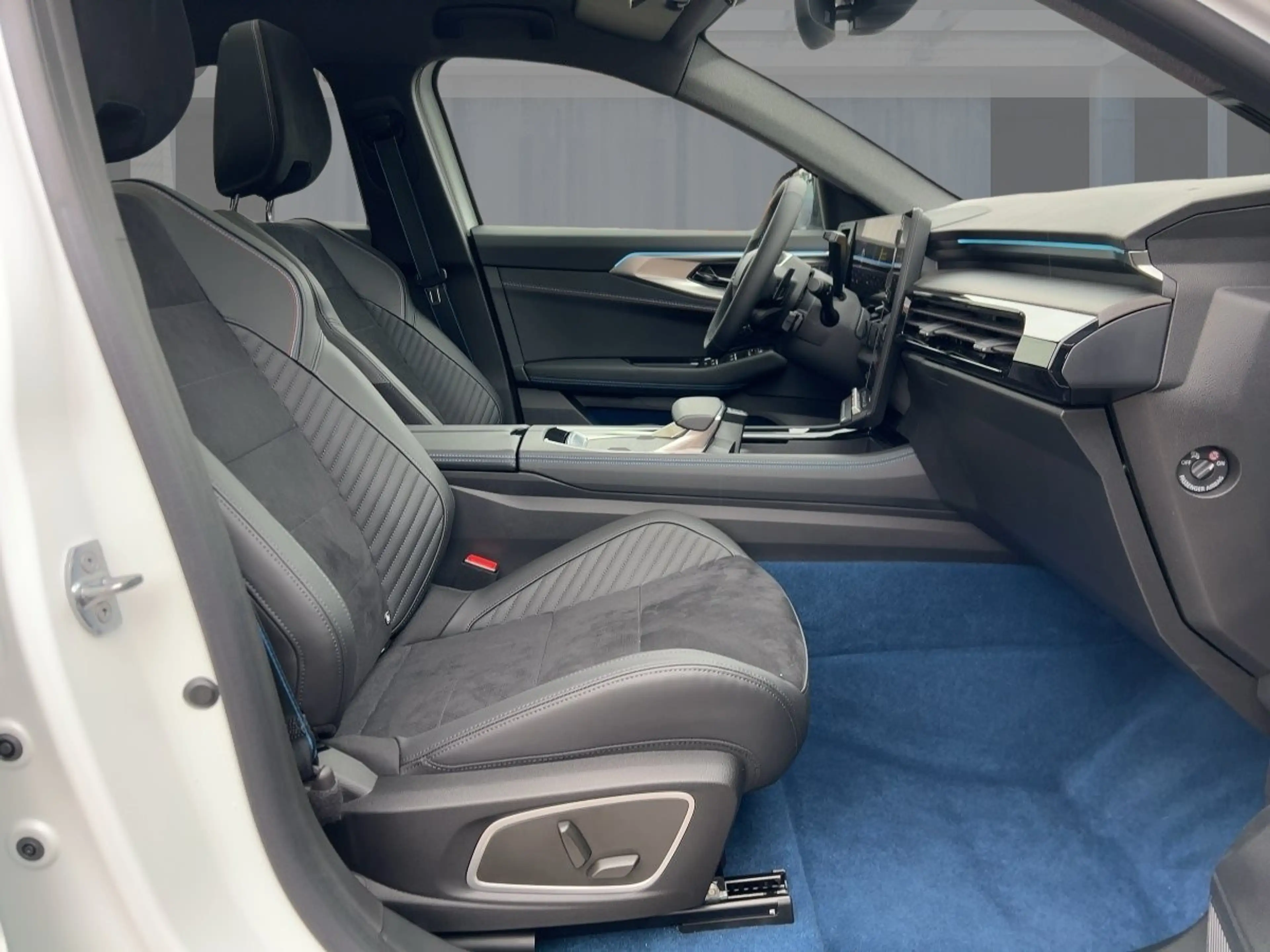 Renault Rafale Atelier Alpine E-Tech Plug-in Hybrid 300 4x4 — photo 8