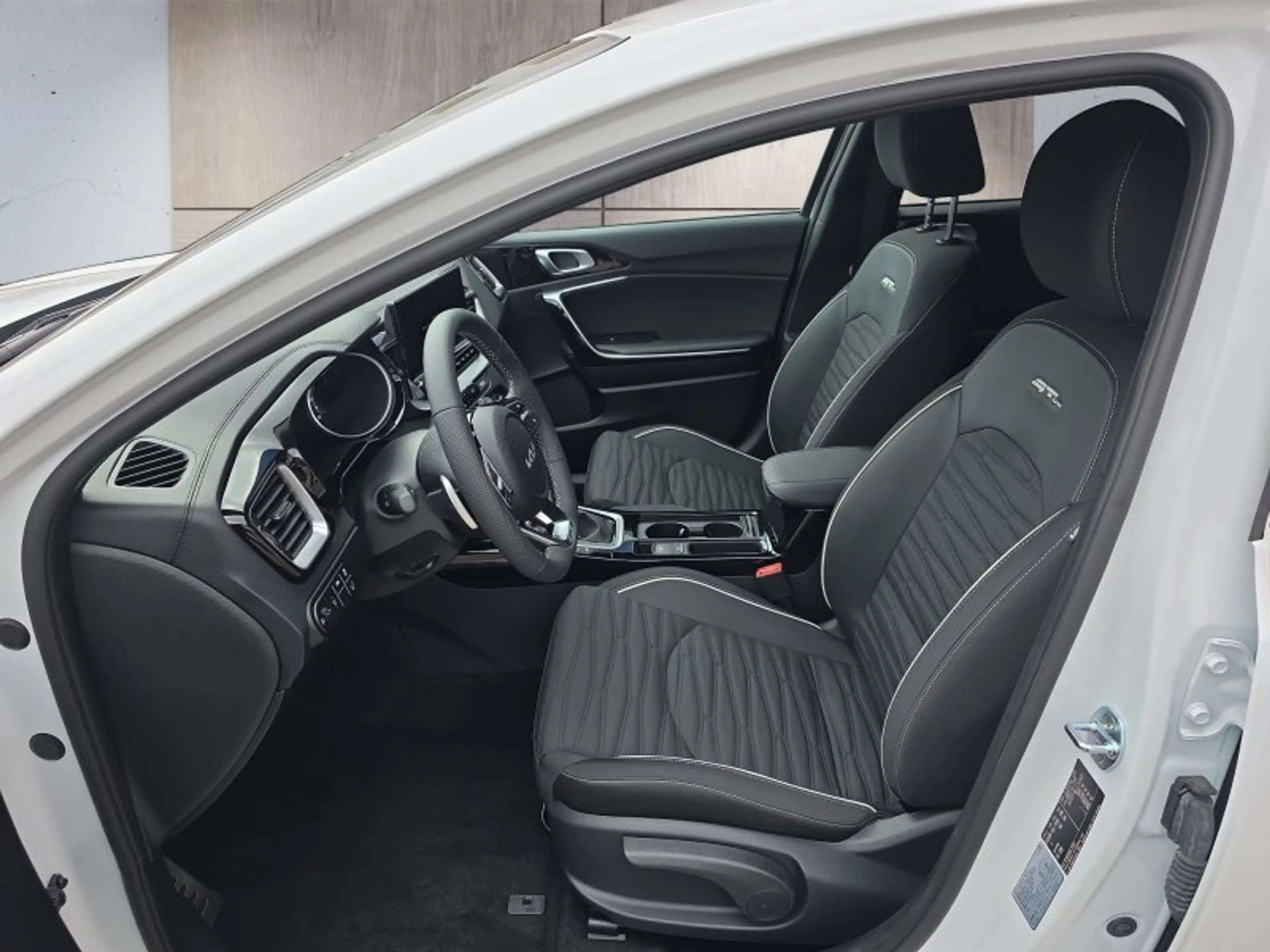 Kia XCeed GT-Line 1.6 T-GDI 150PS DCT7 18*Alu/ACC/LED/Navi/e — photo 9