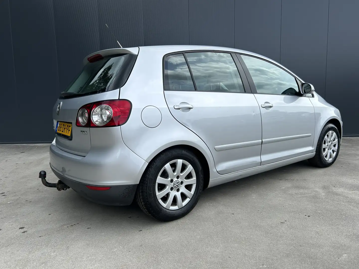 Volkswagen Golf Plus 1.9 TDI Sportline Business NAVI CRUISE ECC TREKHAA Grau - 2