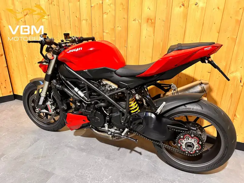 Ducati Streetfighter - foto 6