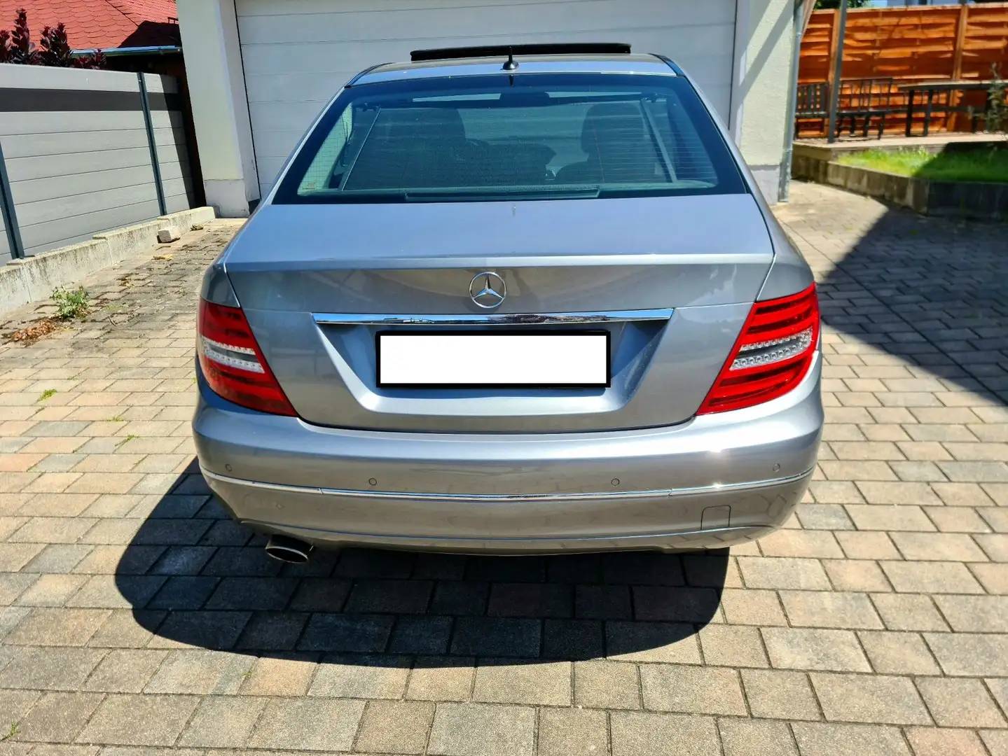 Mercedes-Benz C 200 C 200 (BlueEFFICIENCY) 7G-TRONIC Avantgarde Grau - 1