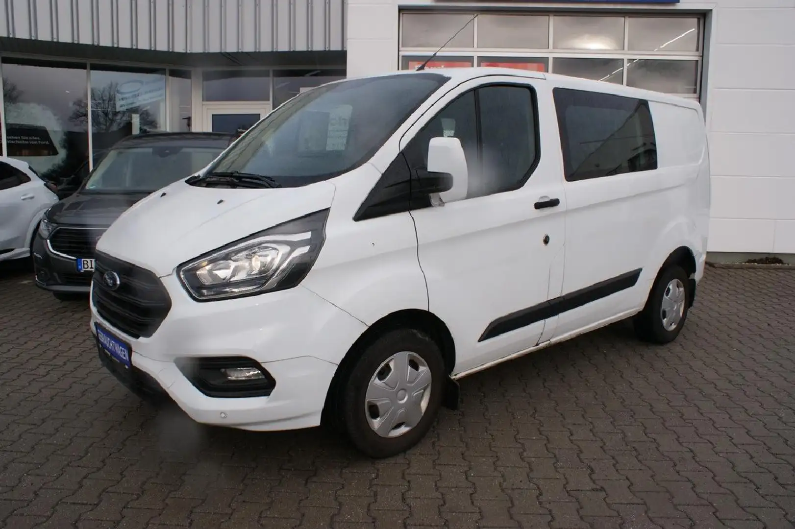 Ford Transit Custom 300 L1 Trend DoKa 6 Sitze Zahnriemen neu Weiß - 1