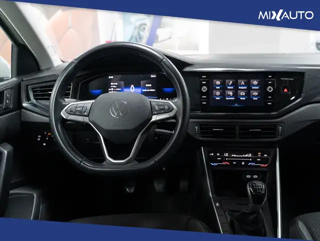 Volkswagen Polo view 11