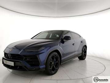 Urus 4.0 V8 auto