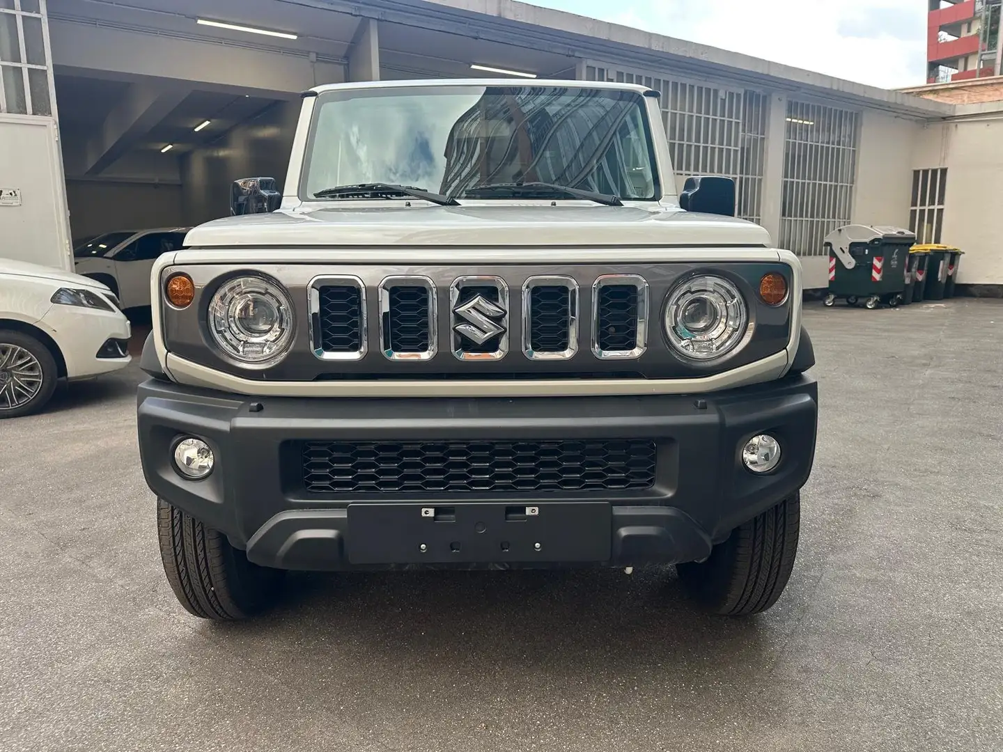 Suzuki Jimny 1.5 100cv GLX 5 Porte Allgrip Auto Prezzo Reale Bianco - 2