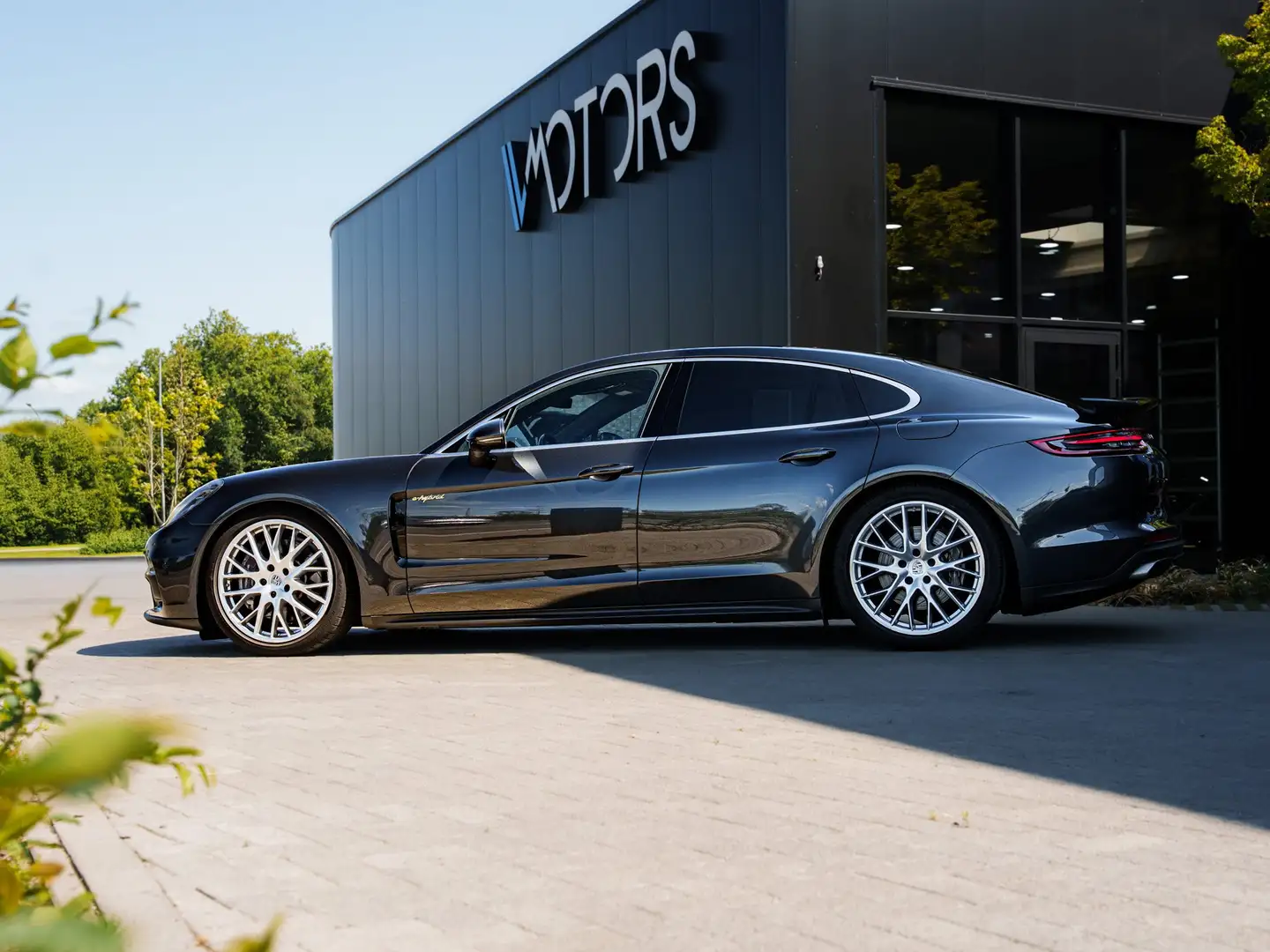 Porsche Panamera 4 E-Hybrid - Bose - sportchrono - volleder Grijs - 2