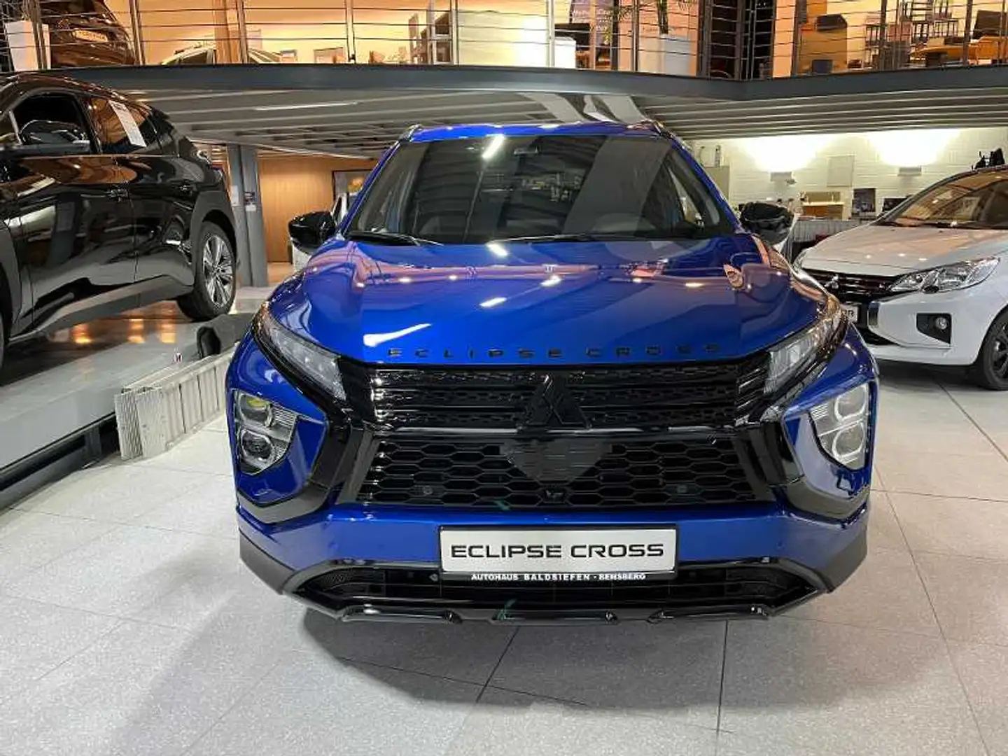 Mitsubishi Eclipse Cross PHEV Select Black 2.4 MIVEC 4WD Blauw - 2