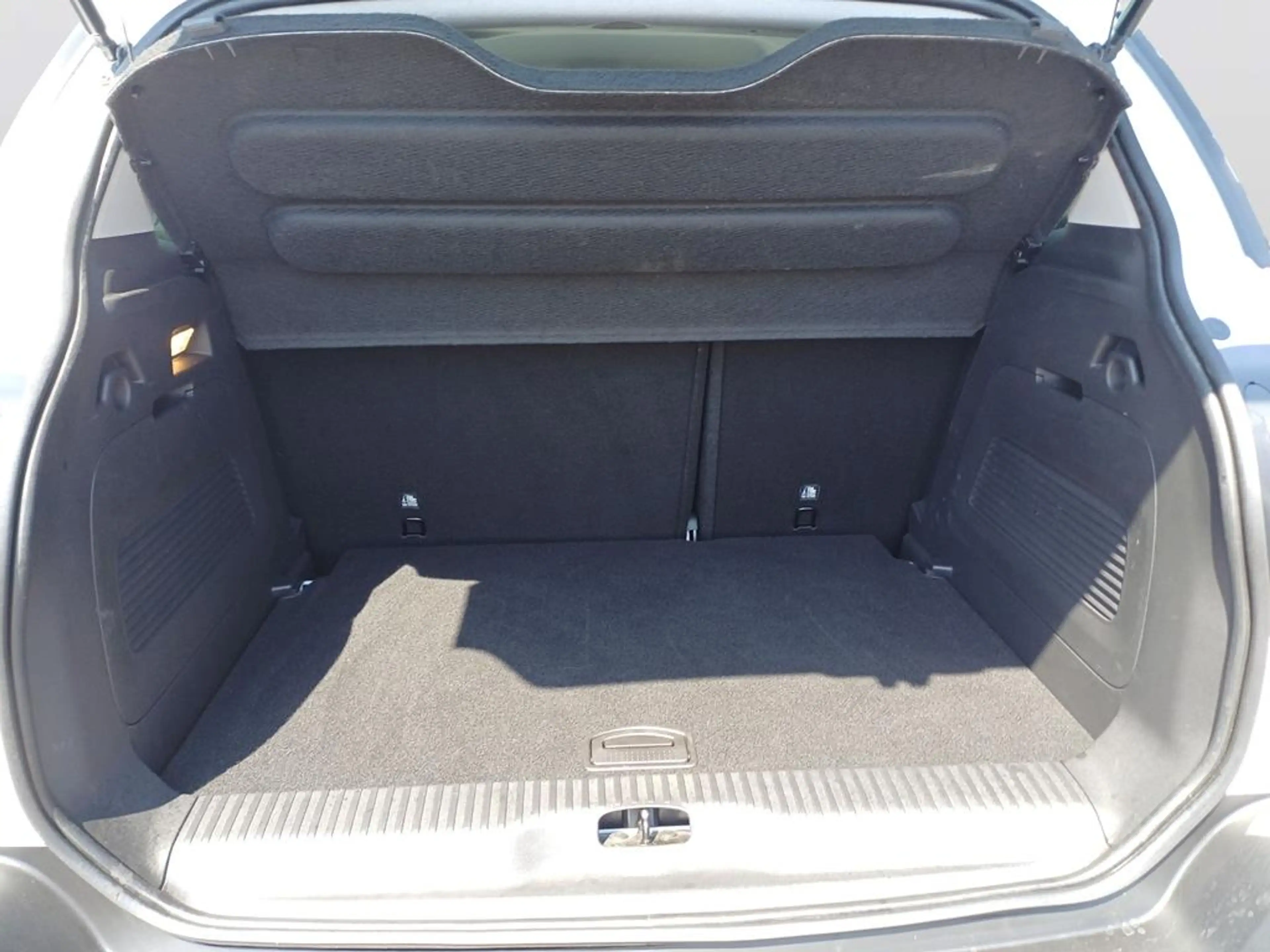 Citroen C3 Aircross PureTech 110 S&S Shine — photo 6