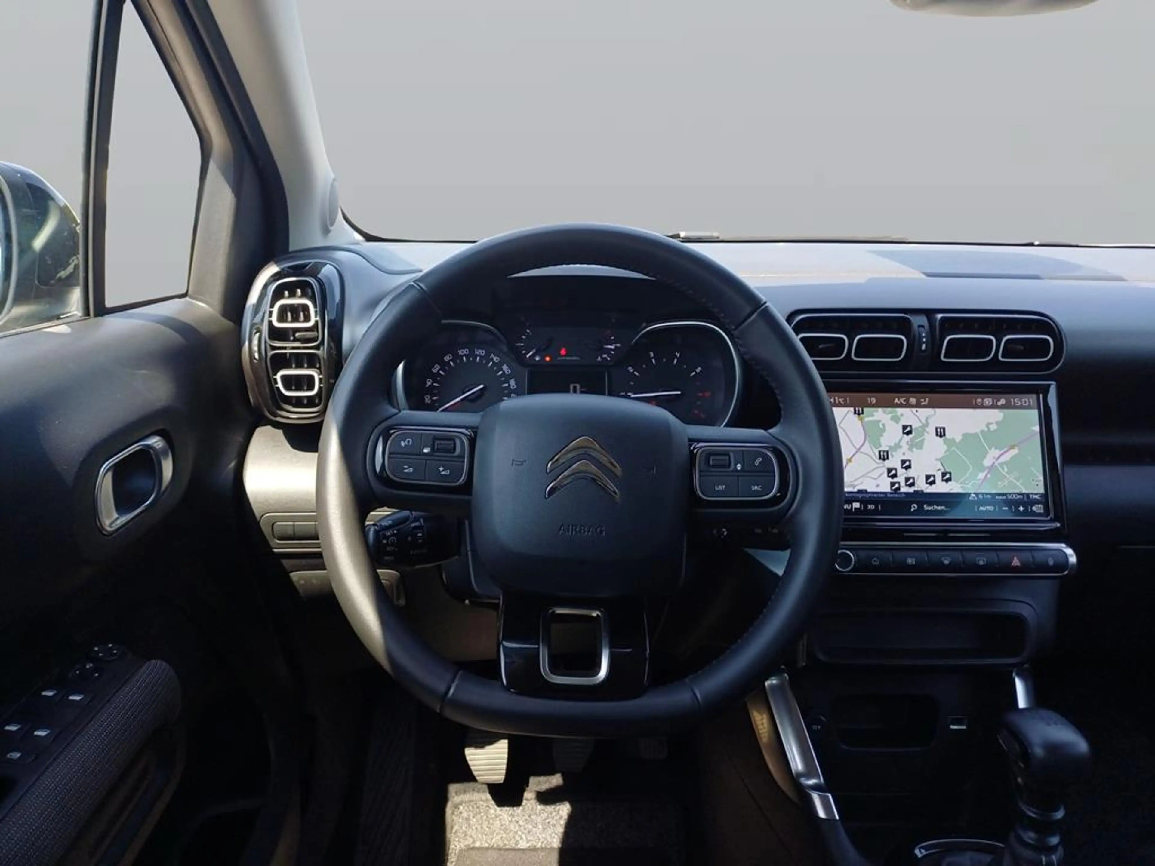 Citroen C3 Aircross PureTech 110 S&S Shine — photo 12