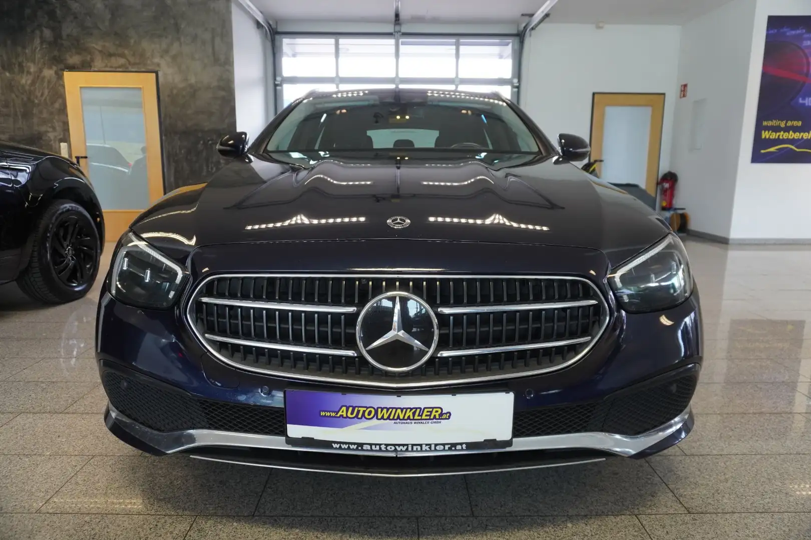 Mercedes-Benz E 300 E-Klasse E 300 de Avantgarde  MY21/AHV/LED/Panora Blau - 2