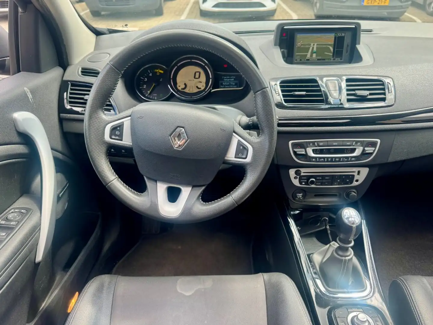 Renault Megane 1.5 dCi Bose CLIMA PANO PDC LED NETTE AUTO NAP APK crna - 2
