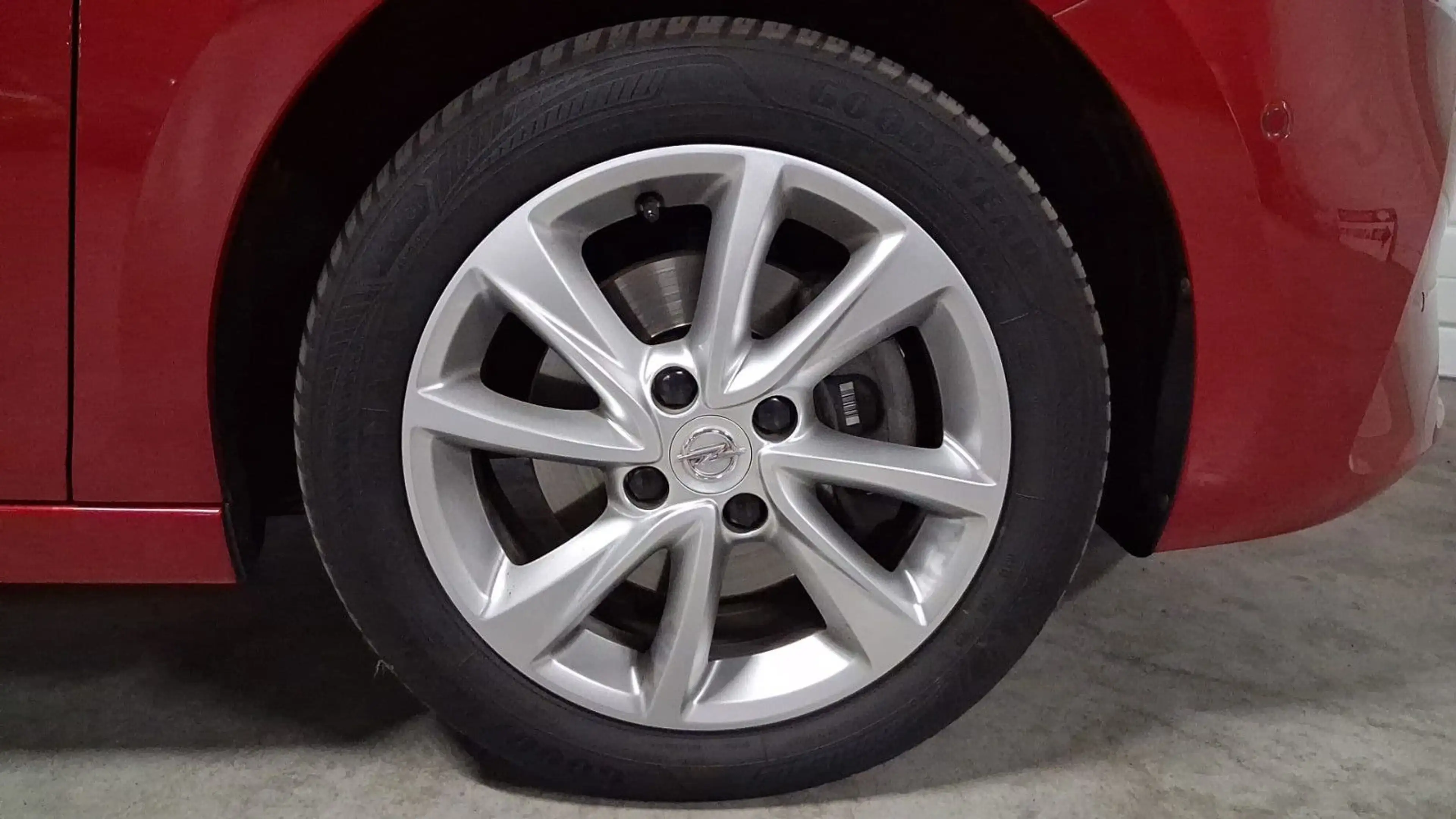 Opel Corsa F Elegance — photo 13