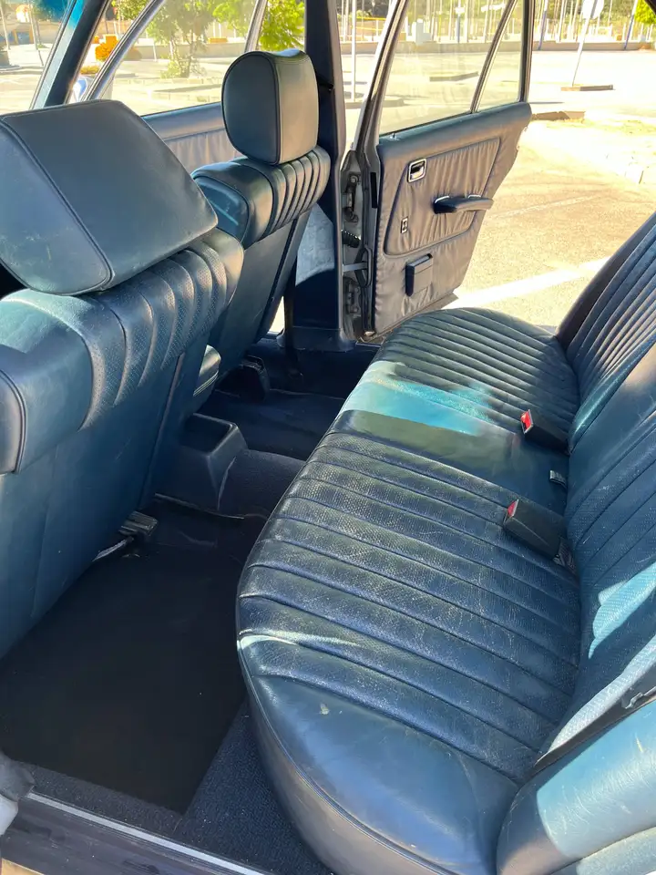 Mercedes-Benz 230E, foto 12