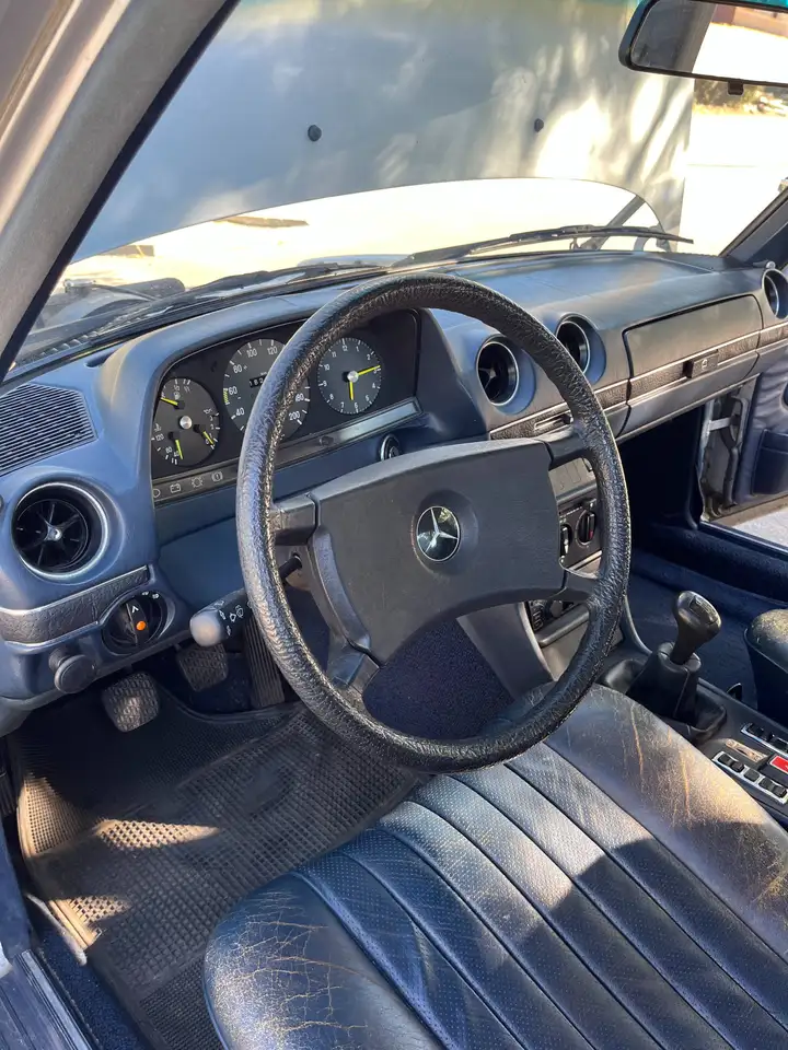Mercedes-Benz 230E, foto 11