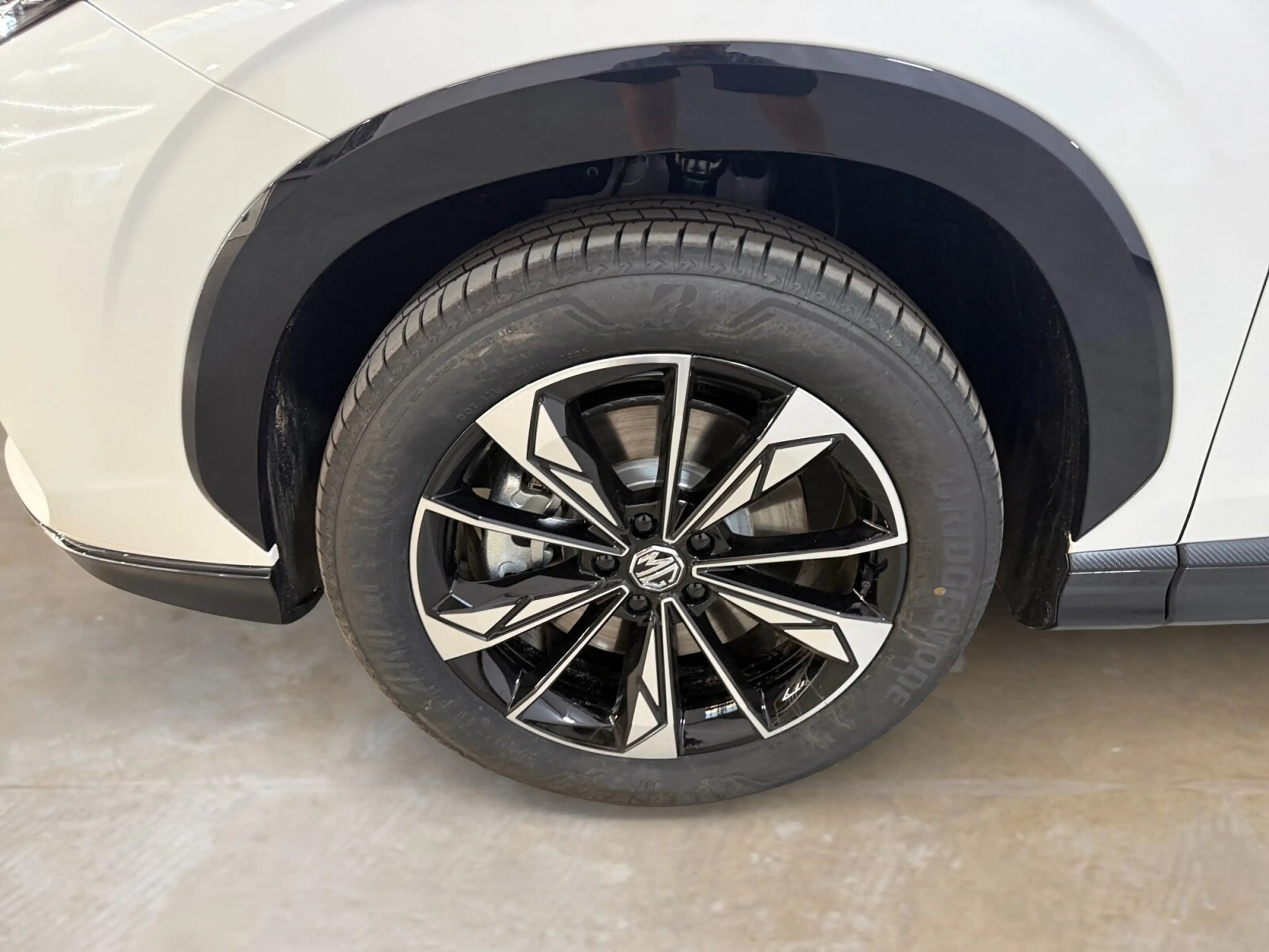 MG HS 1.5 Hybrid+ Comfort ** MG Pilot | Keyless | Camera — photo 12