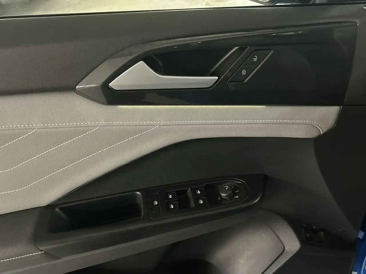 Volkswagen Taos снимка Volkswagen Taos