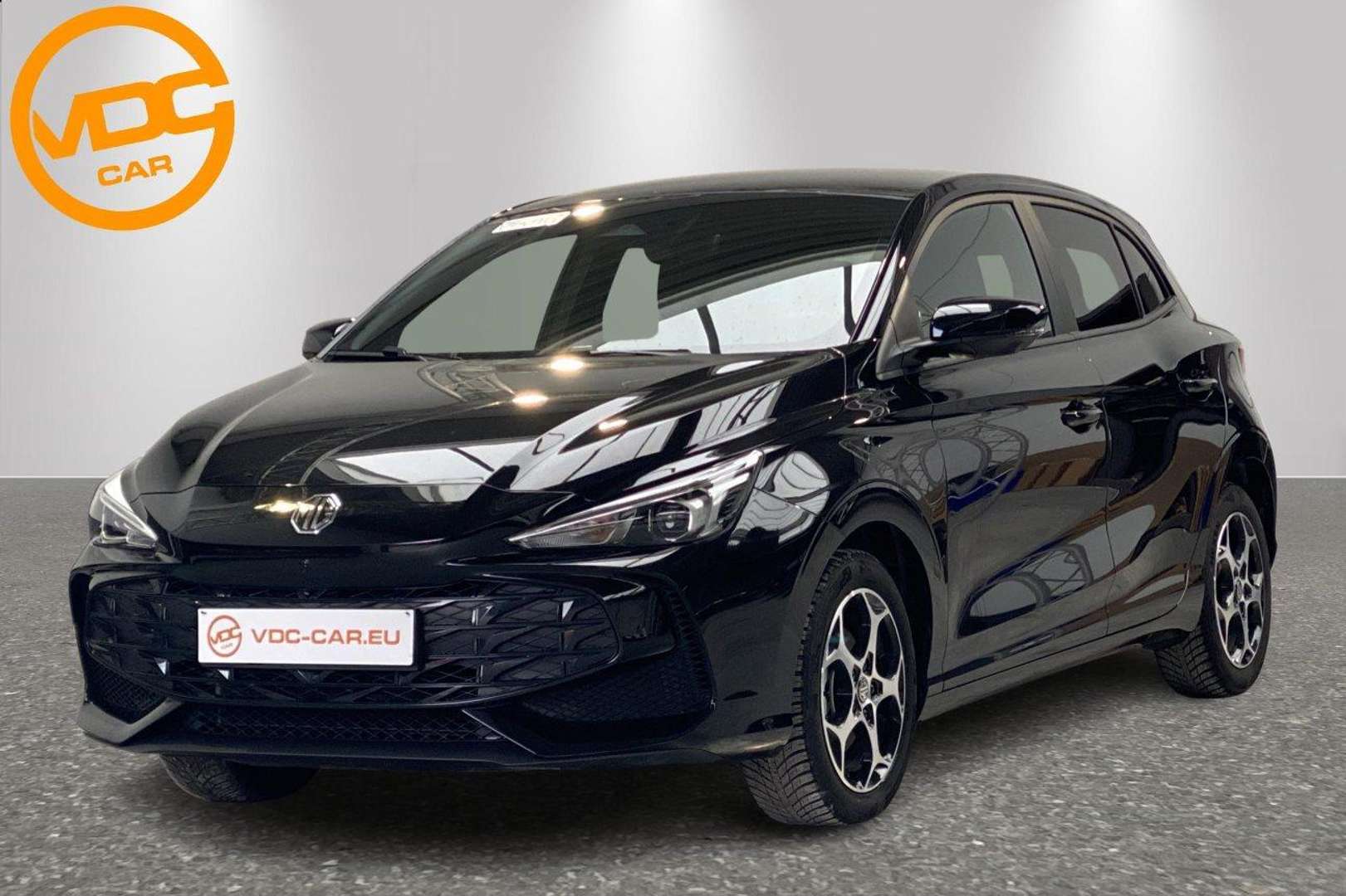 MG MG3 nuo 348 €/ mėn Benzinas/Elektra 2025m. Sedanas Automatinė
