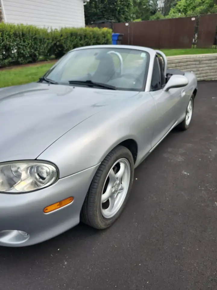 Mazda MX-5 Miata снимка Mazda MX-5 Miata