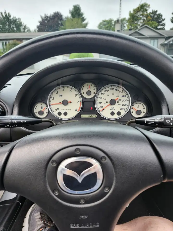 Mazda MX-5 Miata снимка Mazda MX-5 Miata