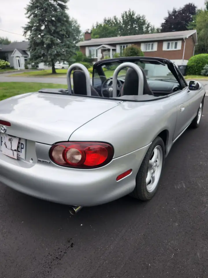 Mazda MX-5 Miata снимка Mazda MX-5 Miata