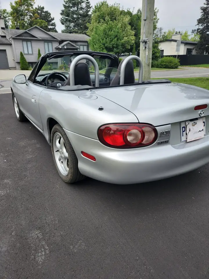Mazda MX-5 Miata снимка Mazda MX-5 Miata