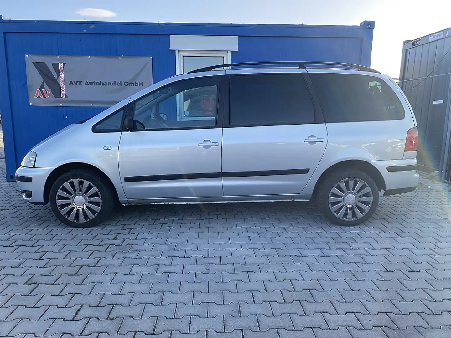 Volkswagen Sharan Trendline 1,9TDI/6 SITZER/GEPFLEGTER ZUSTAND/ Argent - 2