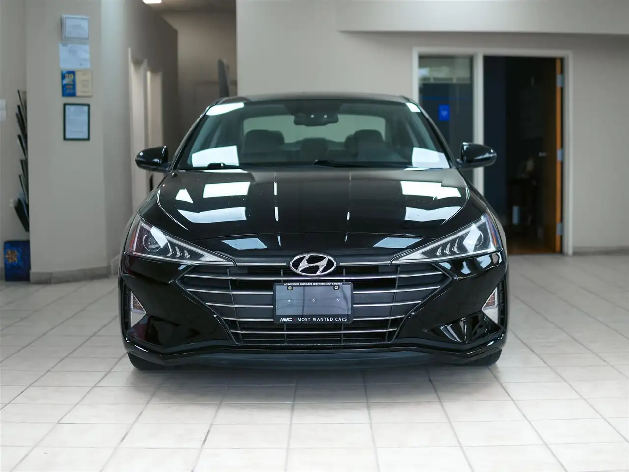 Hyundai ELANTRA снимка Hyundai ELANTRA