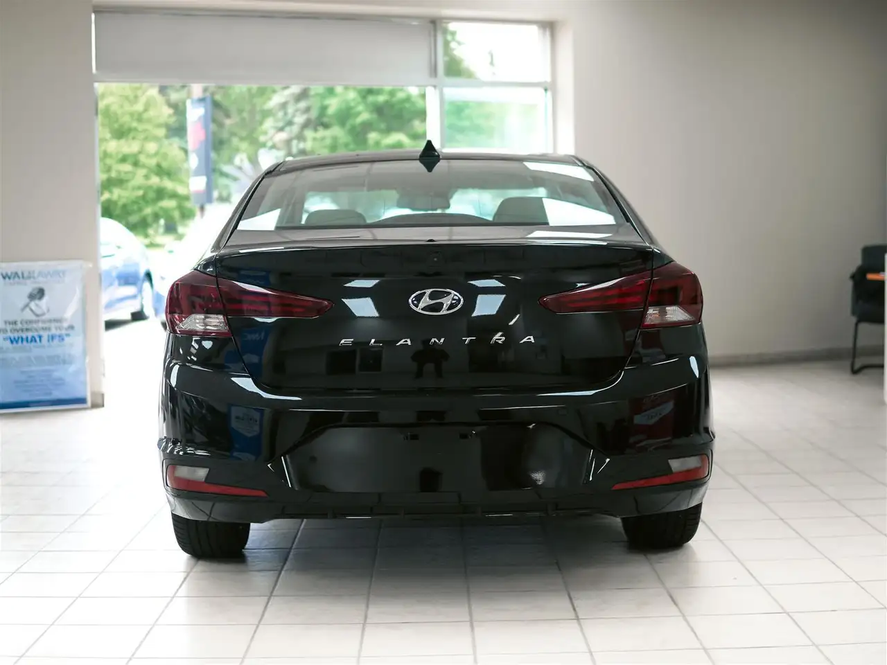 Hyundai ELANTRA снимка Hyundai ELANTRA