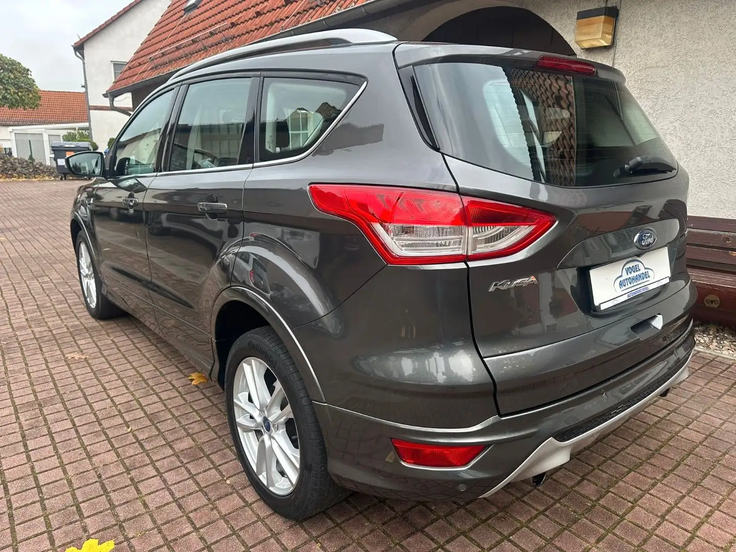 Ford Kuga Individual*BI-XENON*AHK*NAVI* - 2