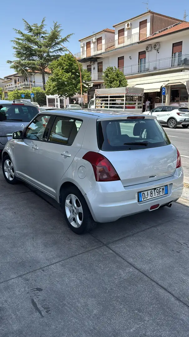 Suzuki Swift 5p 1.3 ddis GL - 2