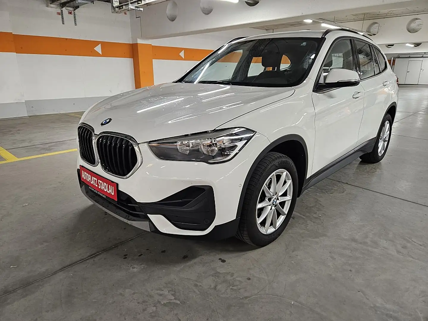 BMW X1 sDrive16d Aut. Weiß - 1