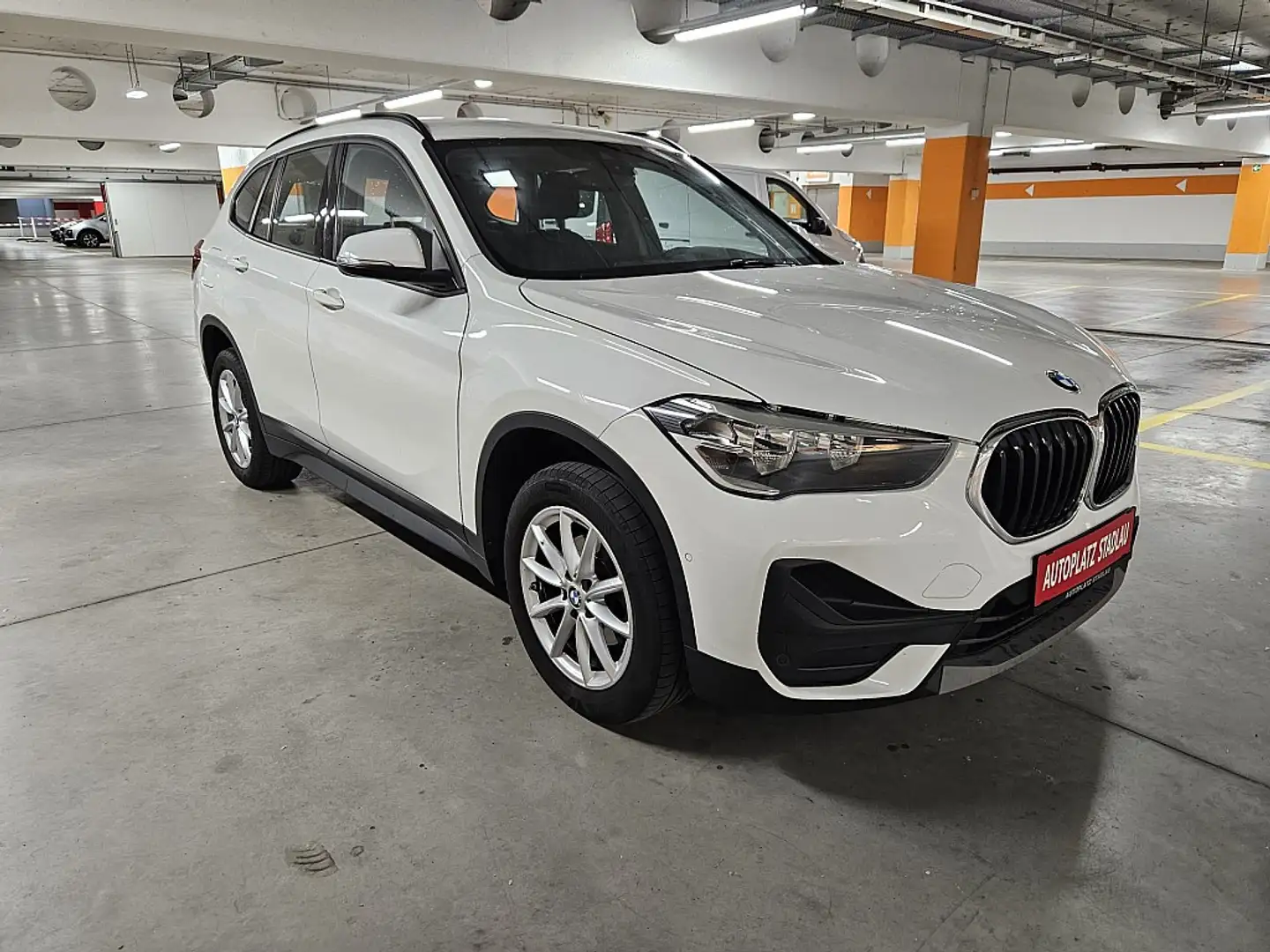 BMW X1 sDrive16d Aut. Weiß - 2
