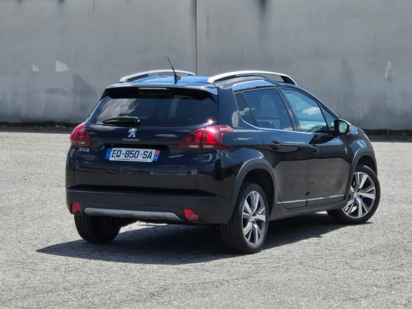 Peugeot 2008 2008 1.6 BlueHDi 100ch S - 2