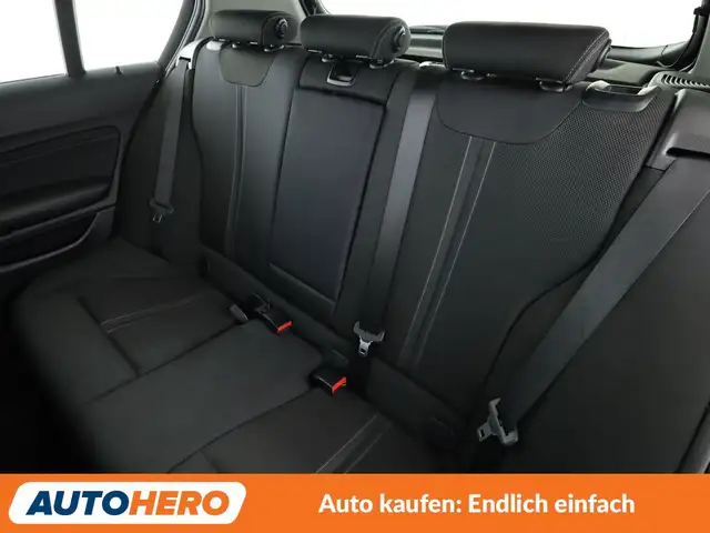 BMW 1 Series view 14