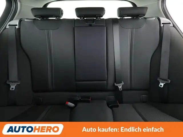 BMW 1 Series view 15