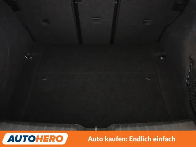 BMW 1 Series view 17