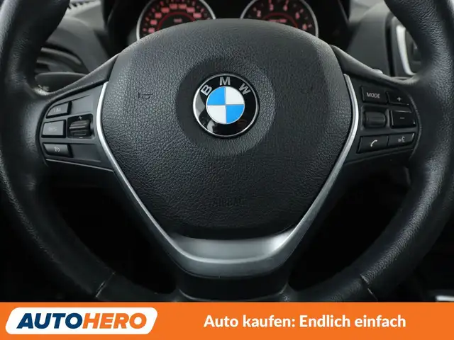 BMW 1 Series view 19