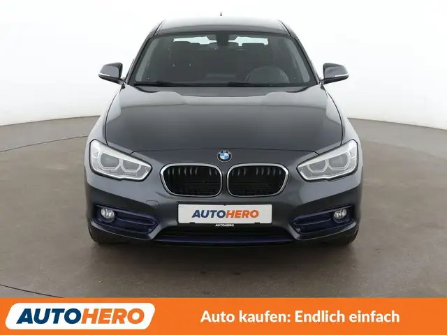BMW 1 Series view 9