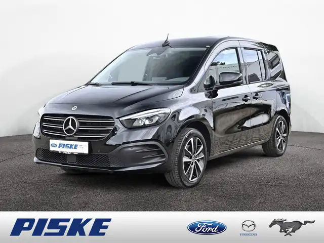 Mercedes-Benz 180 Edition KLIMA SHZ PTS KAMERA NAVI AHK LED