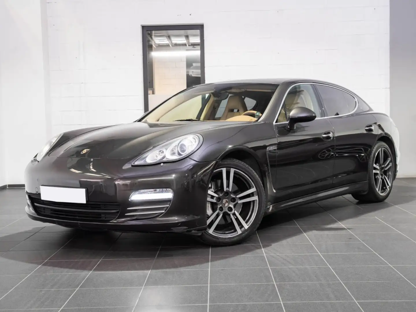 Porsche Panamera 4S Aut. Gris - 2