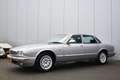 Jaguar XJ 3.2 V8 Executive Automaat Gris - thumbnail 5