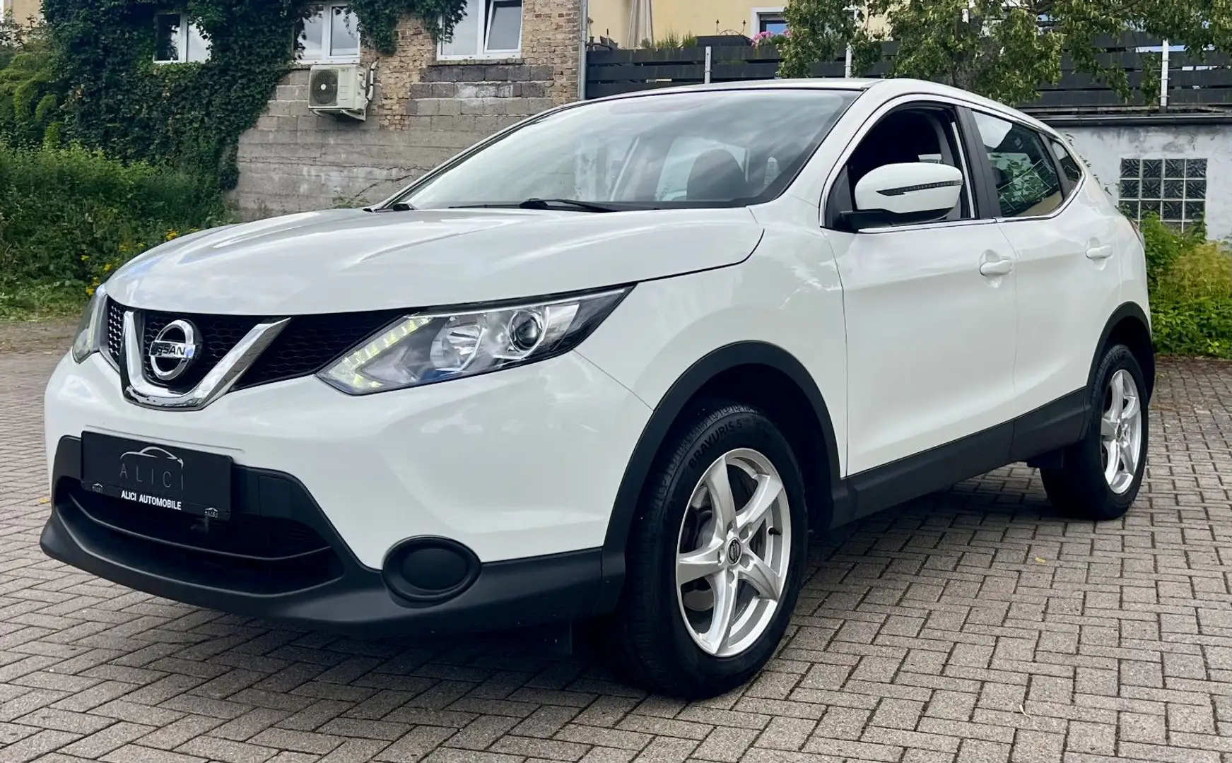 Nissan Qashqai Visia *Nissan-Scheckheft gepfl. 1-Hd.* Wit - 1