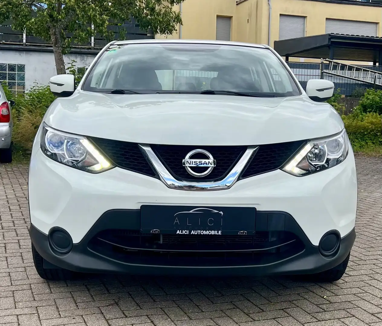 Nissan Qashqai Visia *Nissan-Scheckheft gepfl. 1-Hd.* Wit - 2