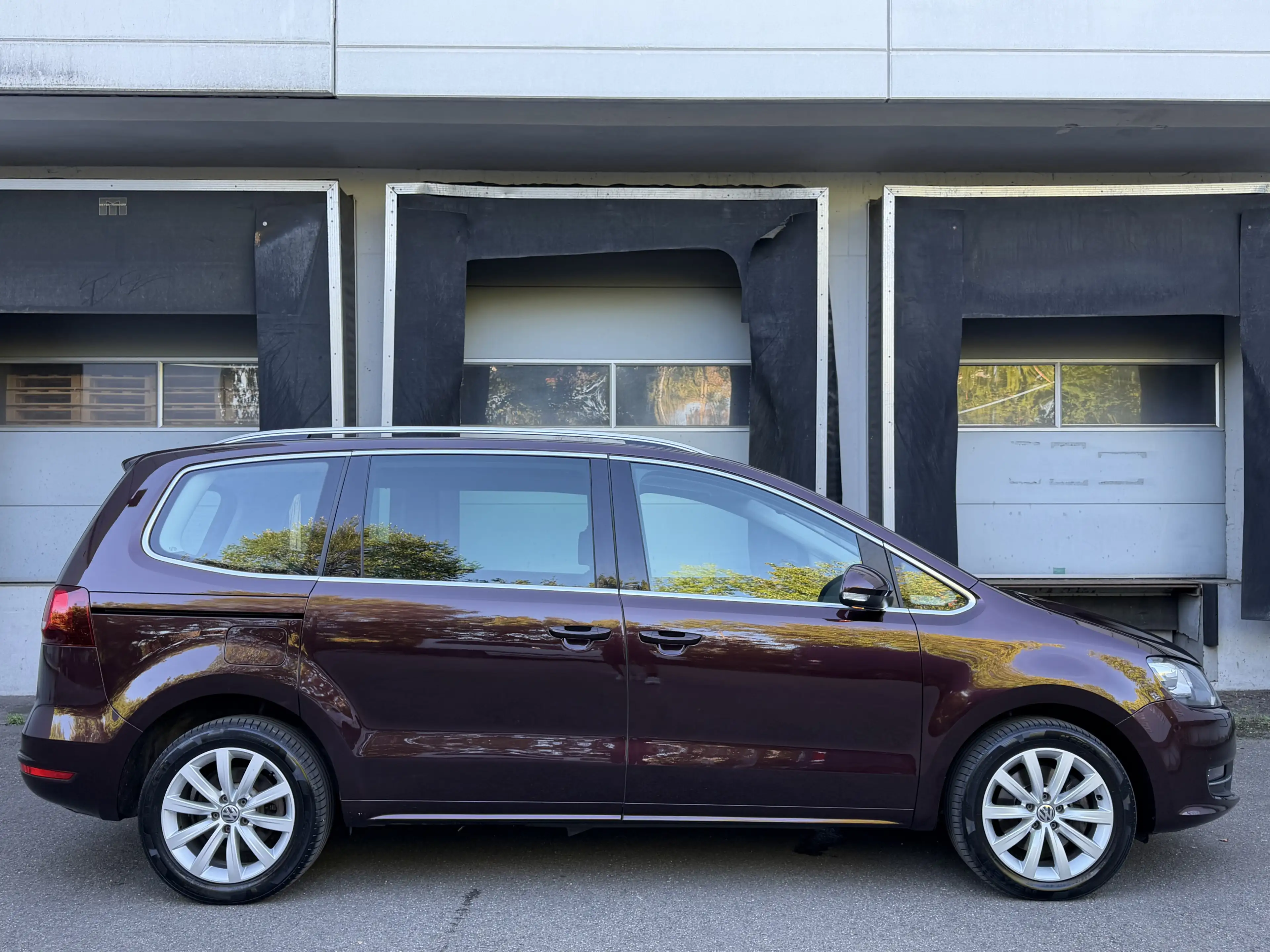 Volkswagen Sharan Highline 4Motion Bi-Xenon ACC Sitzheizung — photo 7
