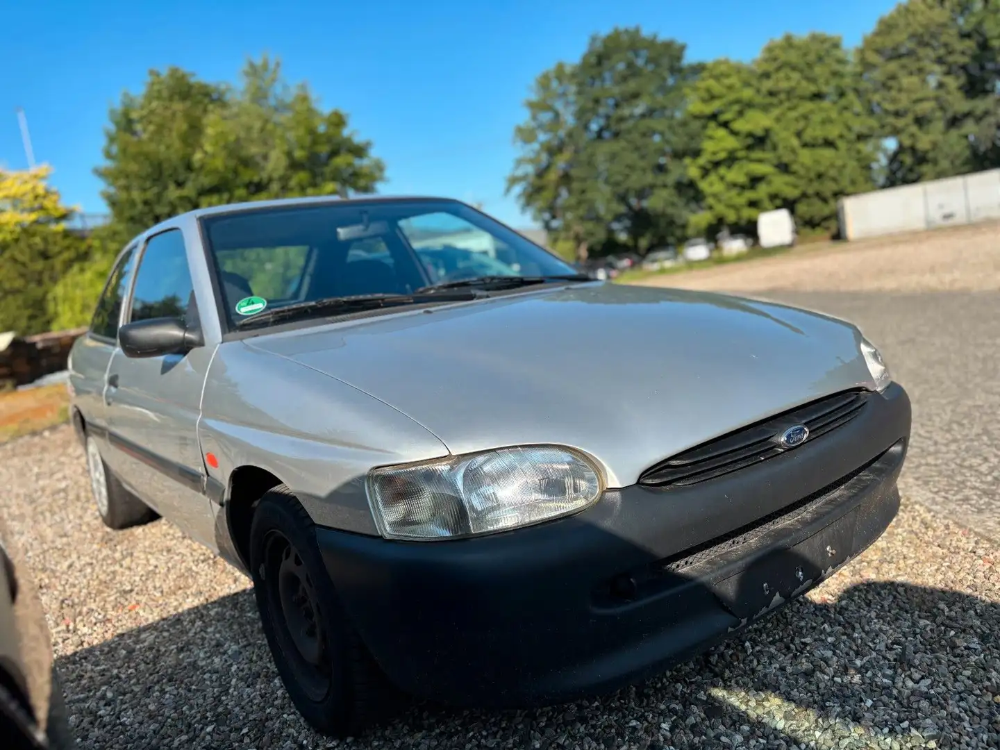 Ford Escort 1.4 Champ /KLIMA /HU:03/2026 Silber - 2