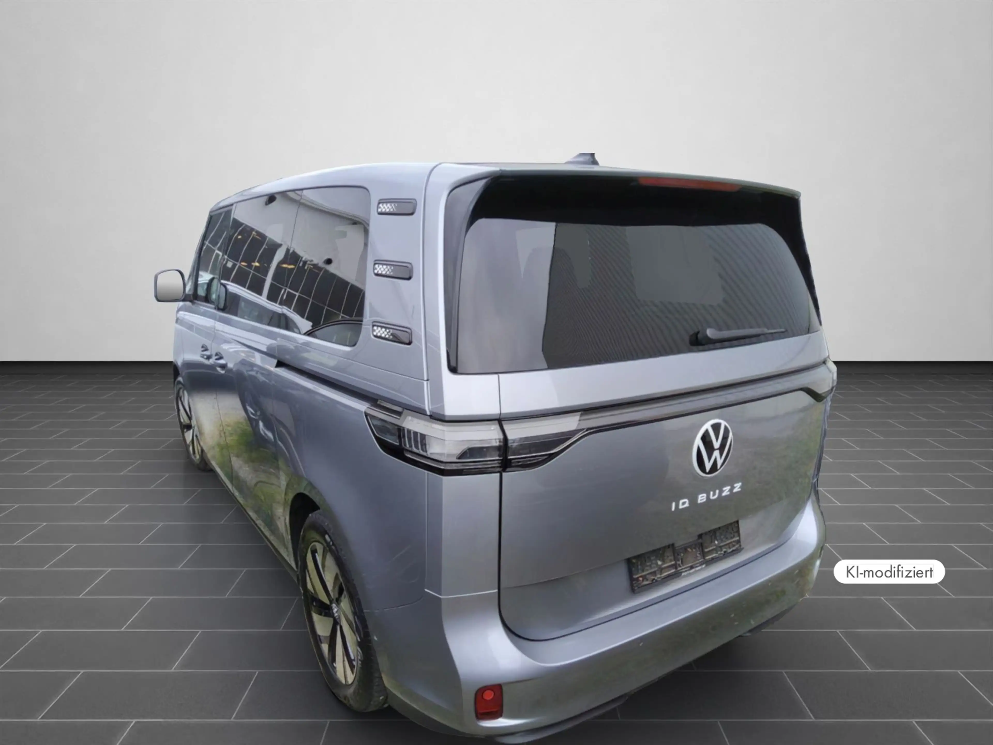 Volkswagen ID. Buzz Pro 79 kWh | 19" in Schwarz/glanzgedreh — photo 6