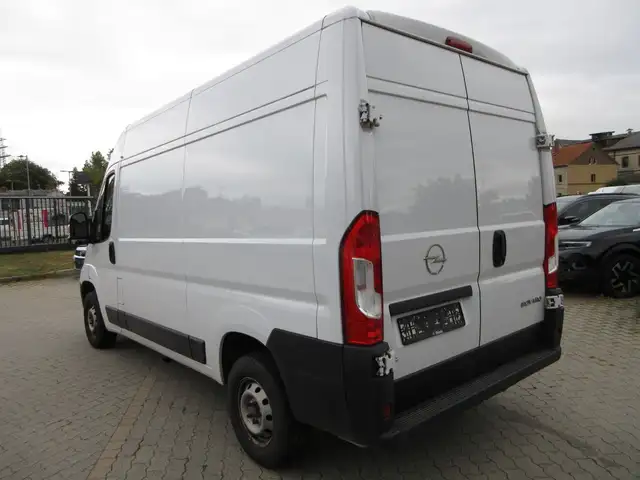 Opel Opel Movano view 3